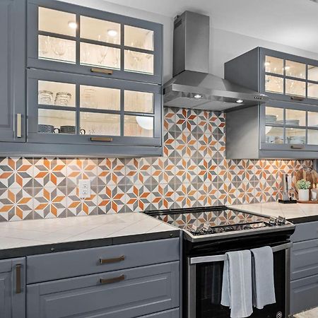 Claret House Full Kitchen And Private Hot Tub Villa Fredericksburg Bagian luar foto