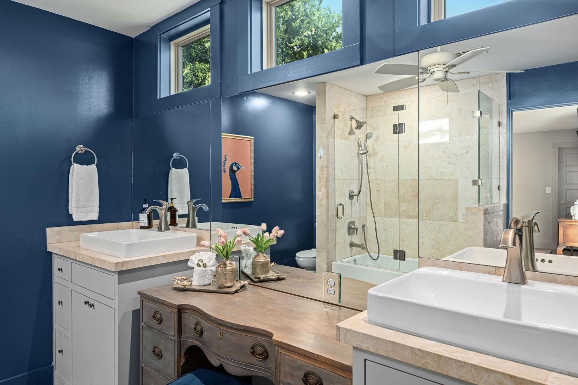 Claret House Full Kitchen And Private Hot Tub Villa Fredericksburg Bagian luar foto