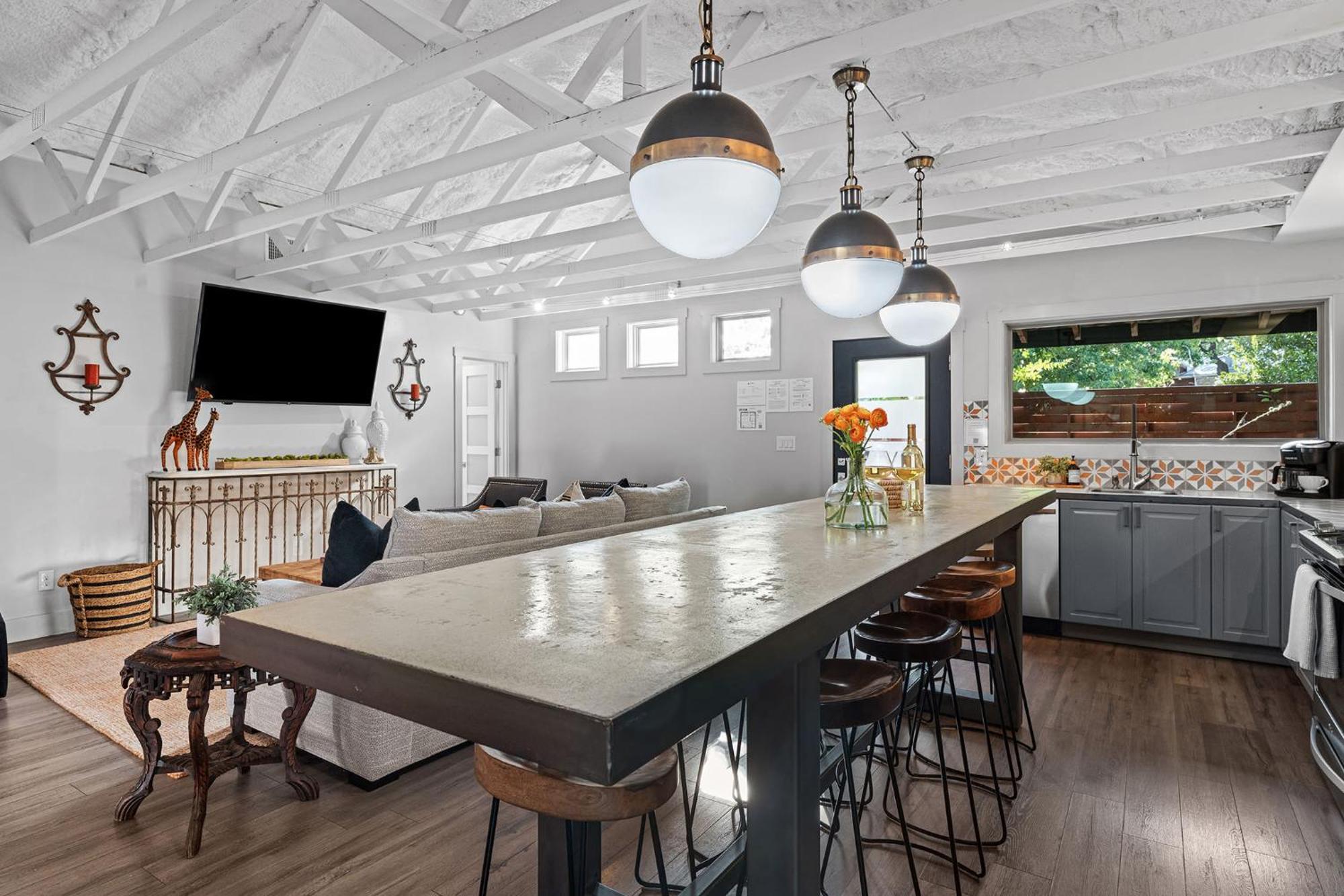 Claret House Full Kitchen And Private Hot Tub Villa Fredericksburg Bagian luar foto
