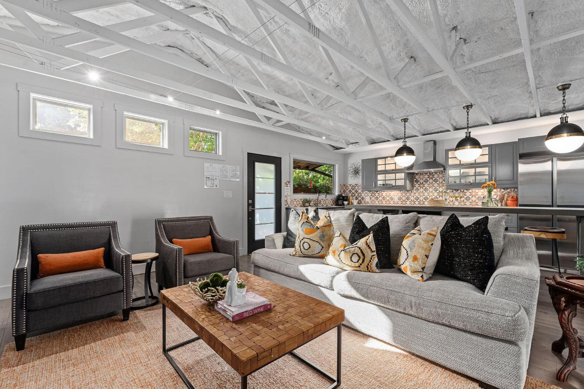 Claret House Full Kitchen And Private Hot Tub Villa Fredericksburg Bagian luar foto